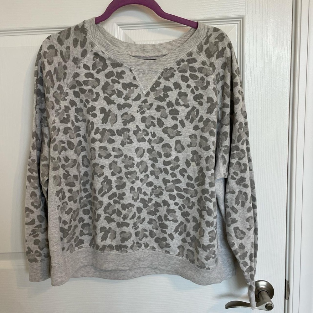 Ocean Drive Gray Animal Print Women's Sweater